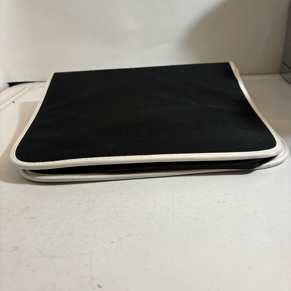 Disney The nightmare before Christmas Jack Skellington covered zip up binder - Picture 2 of 11